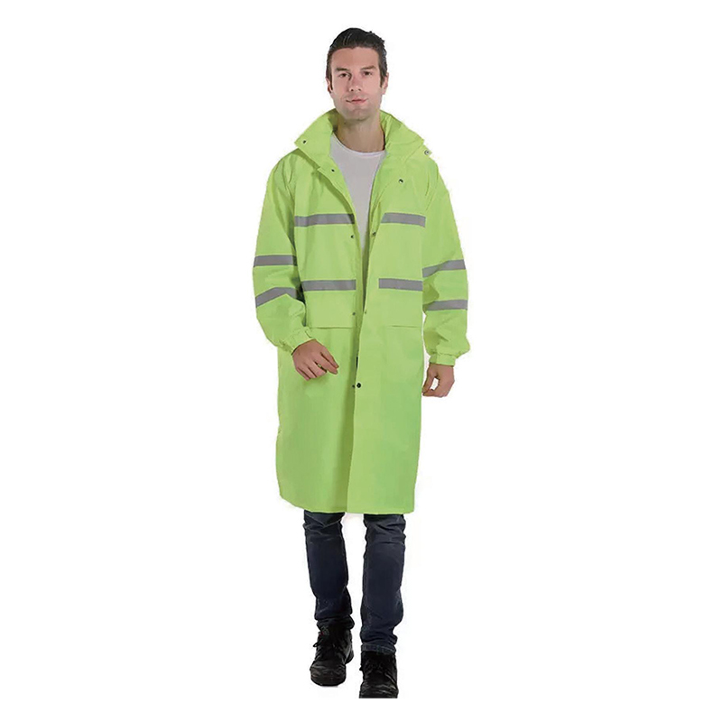 PVC-poncho-sadetakki heijastavilla linjoilla