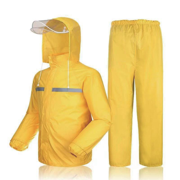 Vedenpitävä PVC-sadetakkipuku aikuisille Vedenpitävä PVC-sadetakkipuku aikuisille